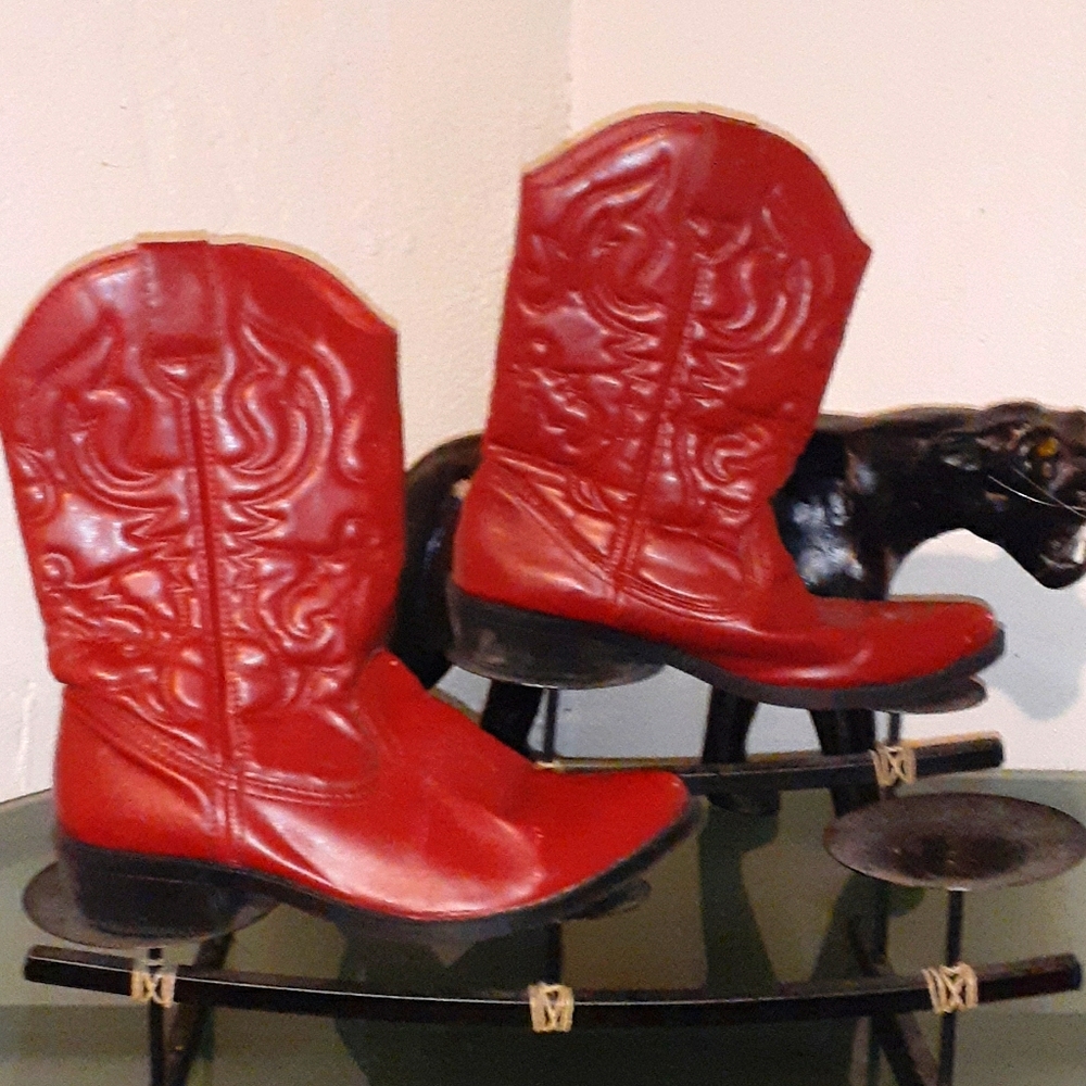 Women's cowgirl boots